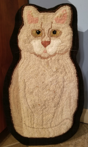 Toby 
hooked by Alice Duquesnoy